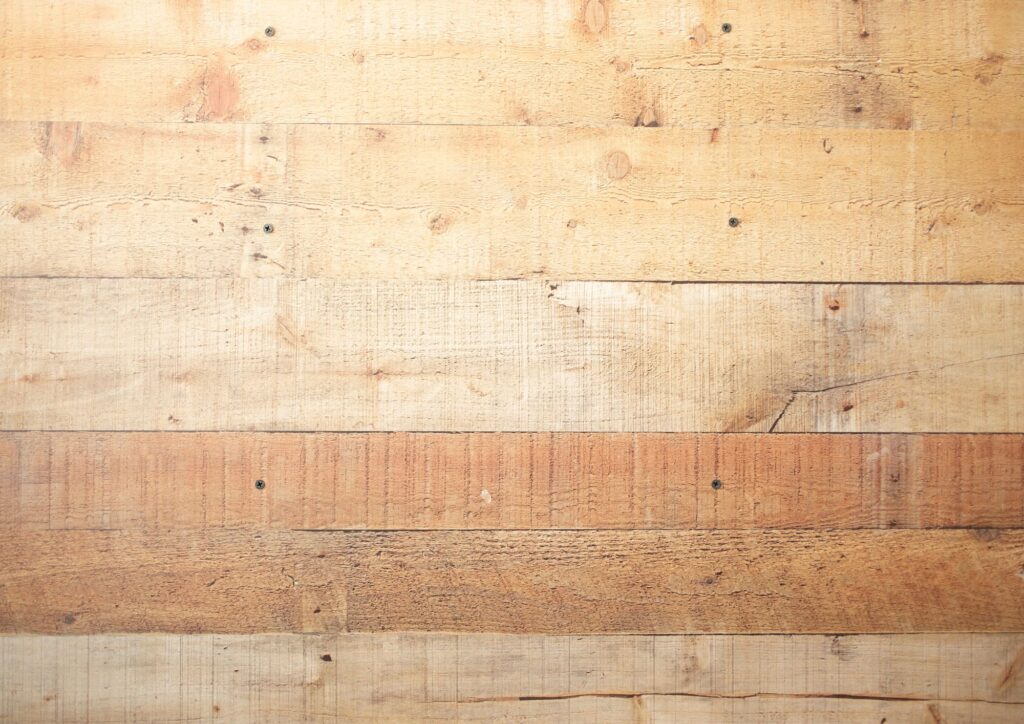 Usa nuestros paneles de madera para tu hogar
